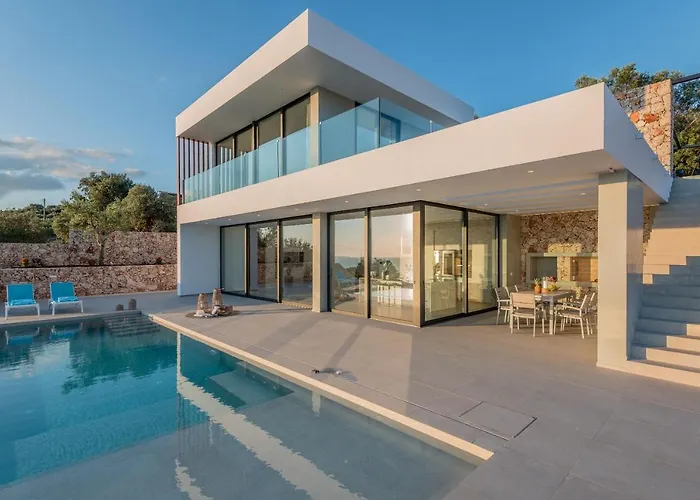 The Sall - Private Pool And Breathtaking Views, By Zantewize 아기오스니콜라우스