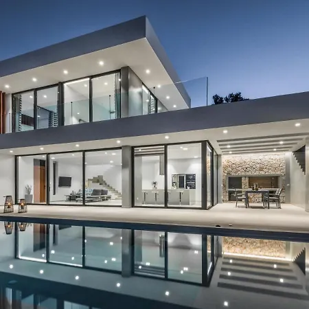 The Sall - Private Pool And Breathtaking Views, By Zantewize *